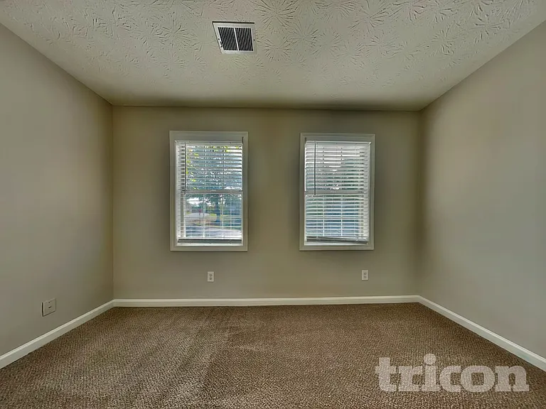 1110 Karastan Ct SW — Photo 11
