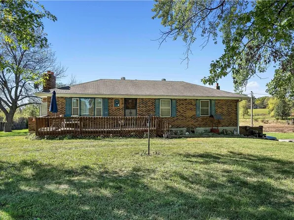 24206 S Grabe Rd, Peculiar, MO 64078