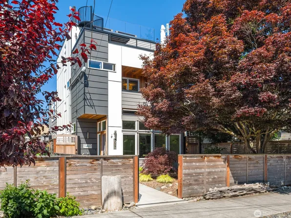 3027 61st Avenue SW, Seattle, WA 98116