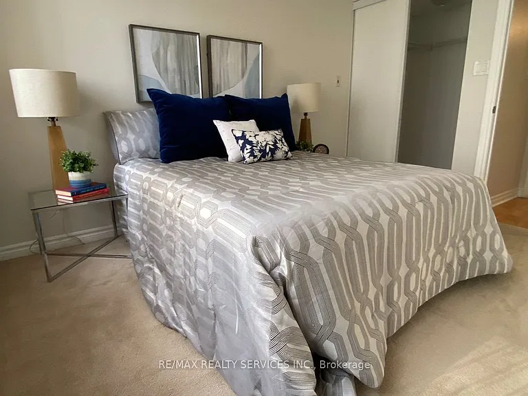 3880 Duke Of York Blvd #718 — Photo 8