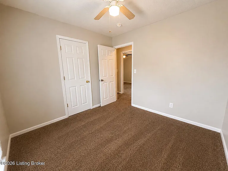 11707 Autumn Forest Ct — Photo 13