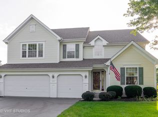 1227 Angle Tarn, West Dundee, IL 60118