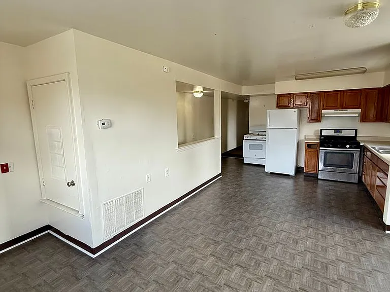 800 South 55th — Photo 4