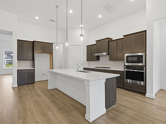 2nd image of 1568 River Point Dr
