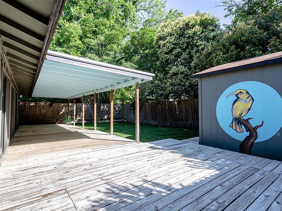 1st image of 2518 McGregor Dr