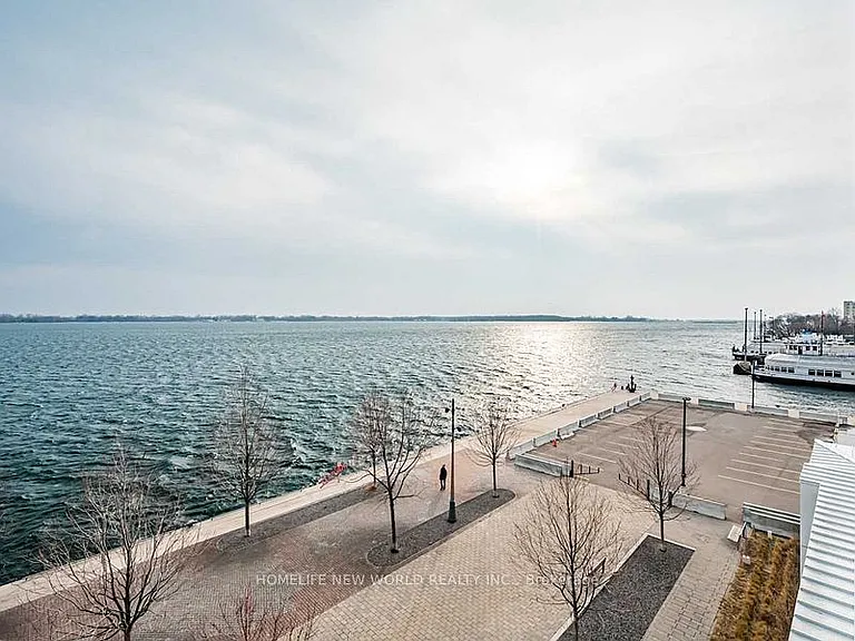 29 Queens Quay E #406 — Photo 14
