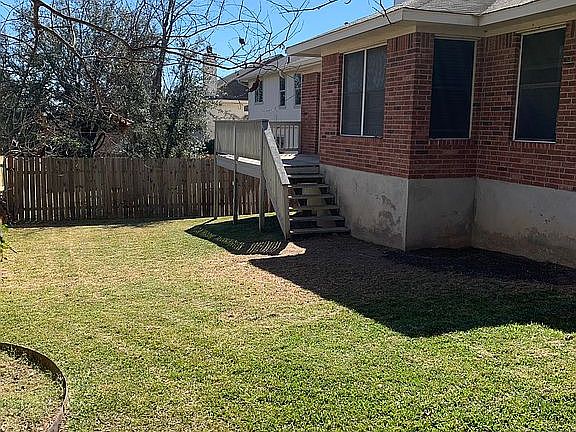 3rd image of 3723 Bird House Dr
