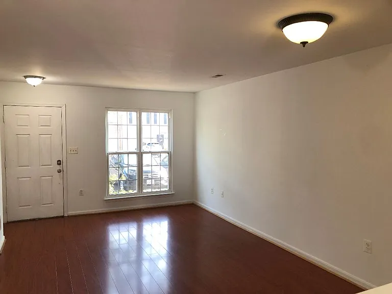 42994 Beachall St — Photo 12
