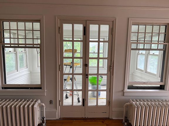 3rd image of 2416 Fremont Ave S #3