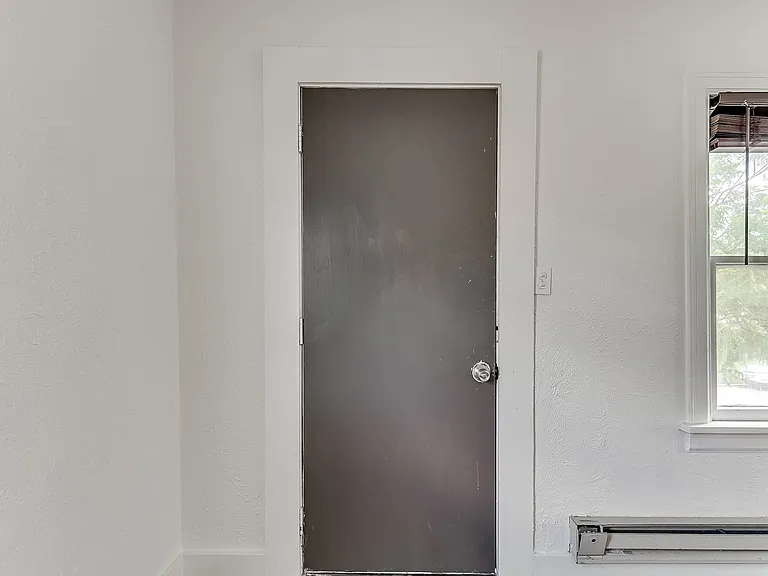 2111 N Linn Ave — Photo 7