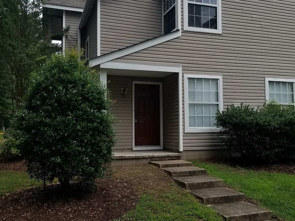 1st image of 102 Windsor Ln APT J