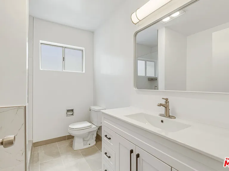 1330 Yale St #2 — Photo 28