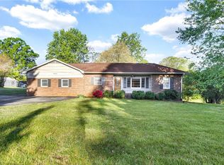 4780 Vienna Dozier Rd, Pfafftown, NC 27040