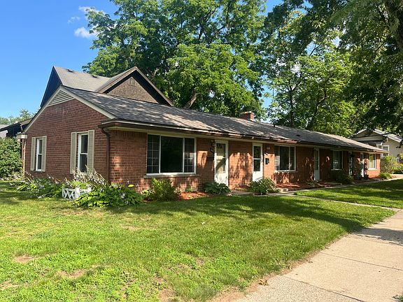 2nd image of 803 Wyandotte Ave #803