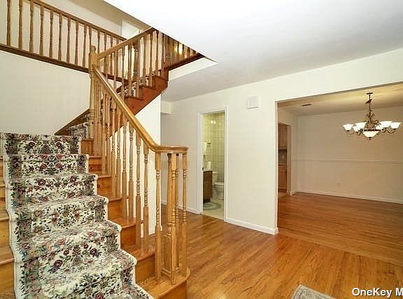 2nd image of 120 Charles St