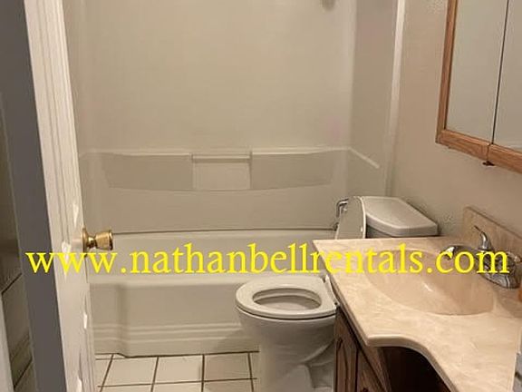 3rd image of 2435 Beverly Dr