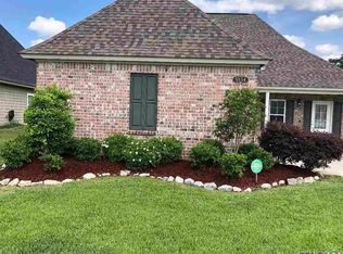 5834 Shadowood Dr, Baton Rouge, LA 70812