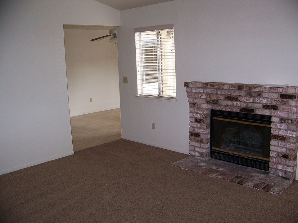 2nd image of 1215 Cedar Creek Ct