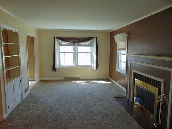 3rd image of 1118 North Ave