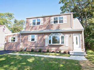 24 Fairway Dr, Toms River, NJ 08753