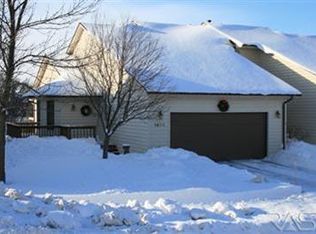 1401 N Tahoe Trl, Sioux Falls, SD 57110