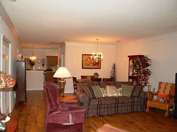 Living/Dining room combo