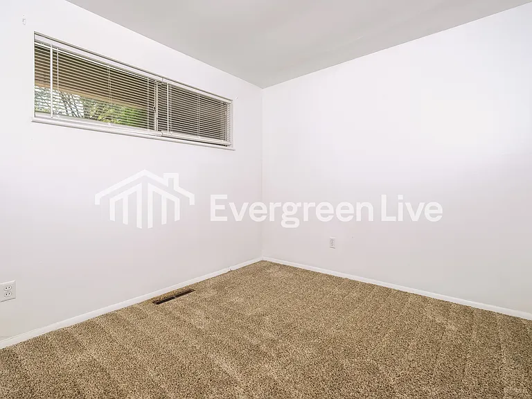 1787 Pickering Dr — Photo 10