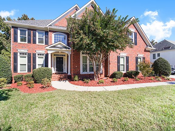 2nd image of 2413 Arden Gate Ln