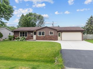 2025 Winwood Dr, Appleton, WI 54915