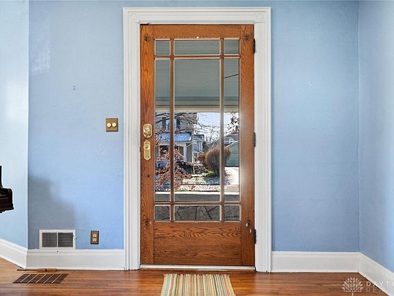 5th image of 317 Telford Ave