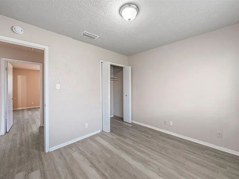 1111 W Rundberg Ln — Photo 8