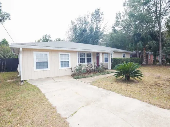 9 Linda St, Pensacola, FL 32506
