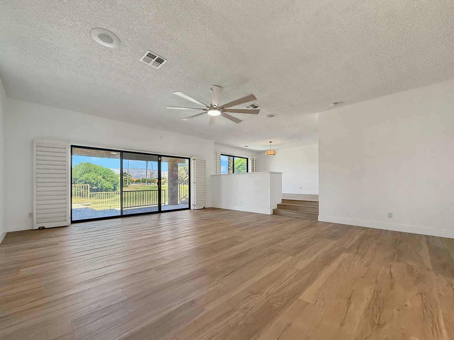 82300 Vandenberg Ct — Photo 4