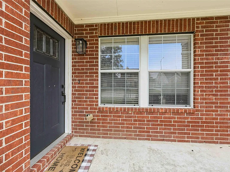 422 Laurel Pine Dr — Photo 2