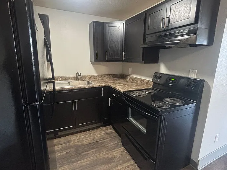 The Village at Gray's Lake Apartments - Des Moines — Photo 43