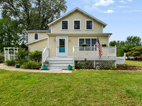 404 S Berrien St, New Buffalo, MI 49117