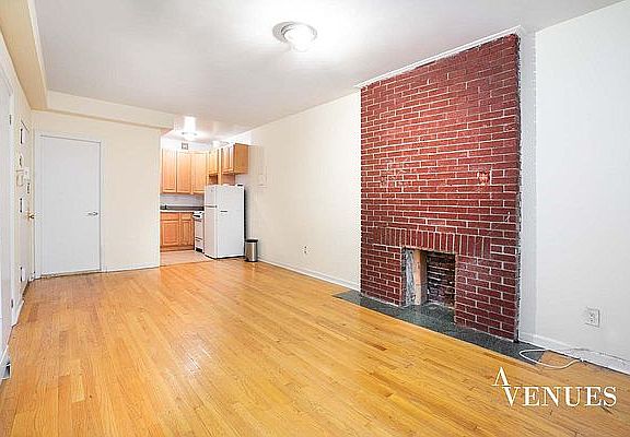 3rd image of 2228 1st Ave #1B