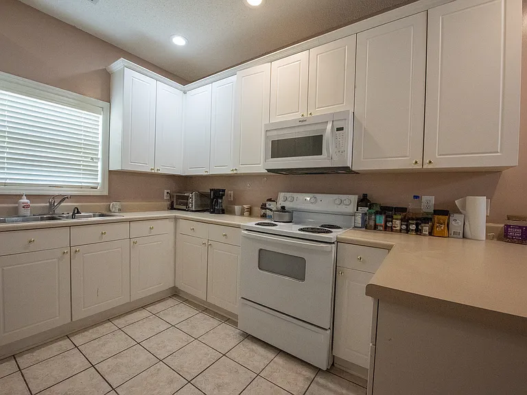 1432 S Donahue Dr — Photo 6