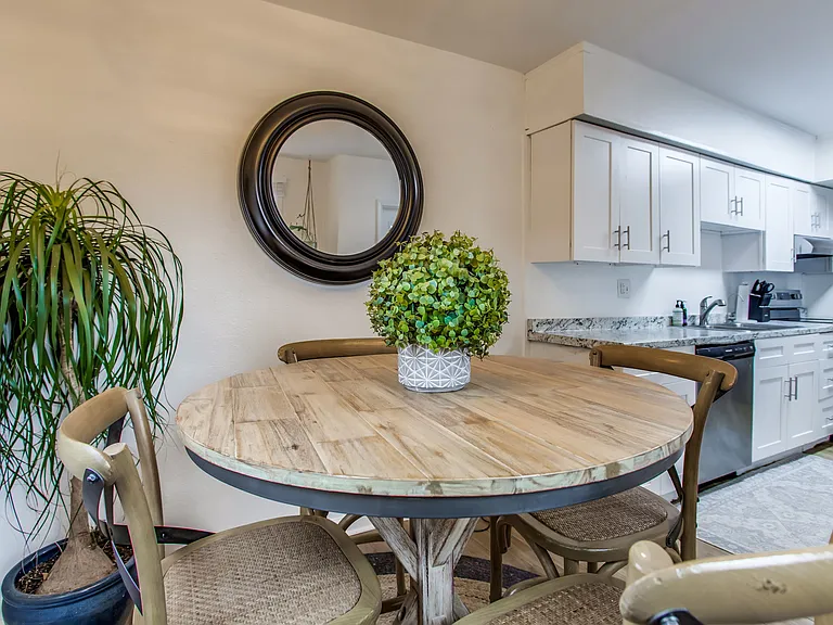 102 Alba Plena St — Photo 20