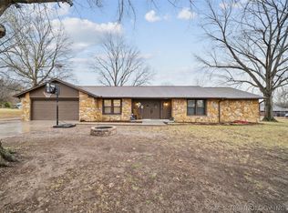 24465 S Orange Cv, Claremore, OK 74019