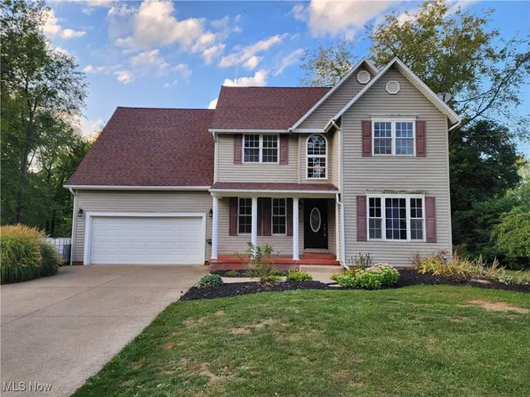 5251 Lesh St NE, Louisville, OH 44641