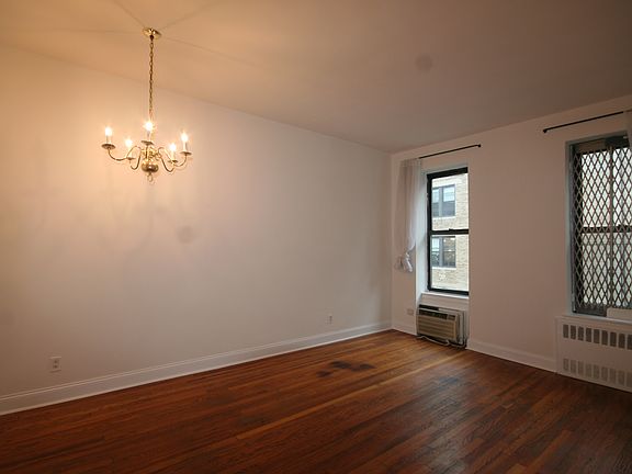 3rd image of 409 E 82nd St APT 4C