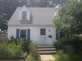 63 Eastland Rd, Jamaica Plain, MA 02130