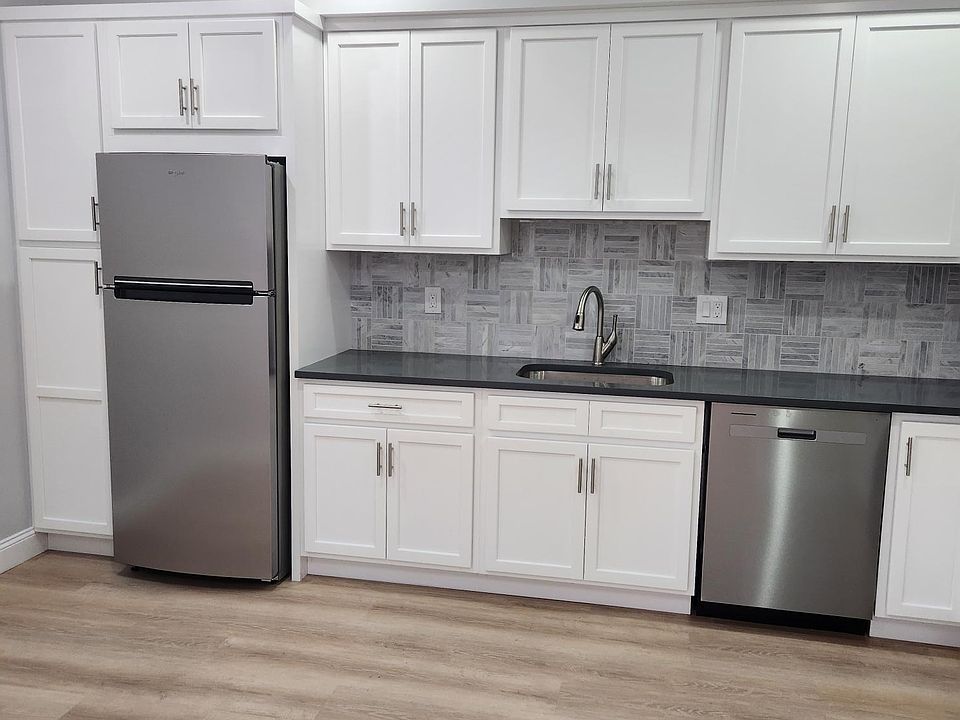 1st image of 29 Bartlett St #2