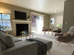 9805 Avondale Rd NE APT 240, Redmond, WA 98052