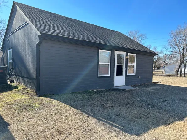 835 N Flora St, Wichita, KS 67212