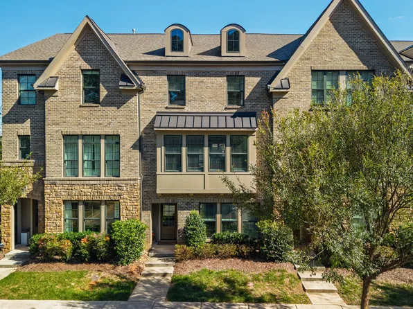 1606 Wooster St, Raleigh, NC 27607