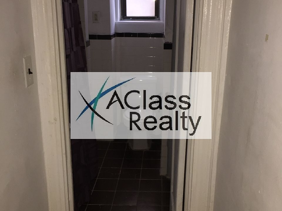 1st image of 2561 Steinway St APT 2R