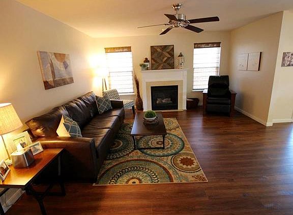 4th image of 3781 Southern Manor Dr