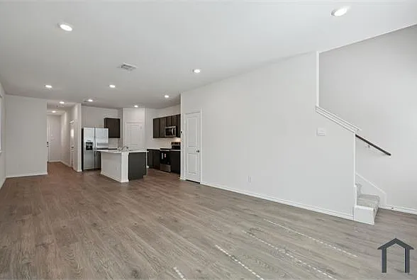 323 Clematis St — Photo 7